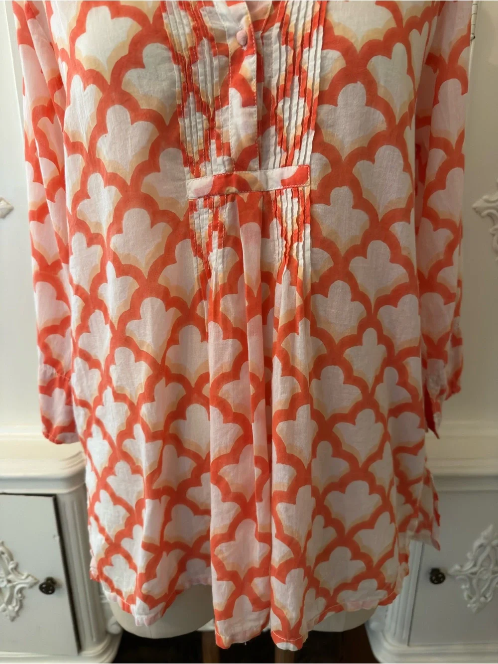 Roberta Roller Rabbit Jemima Design
Pintuck Split Neck Kurta Tunic Top - Picture 3 of 10